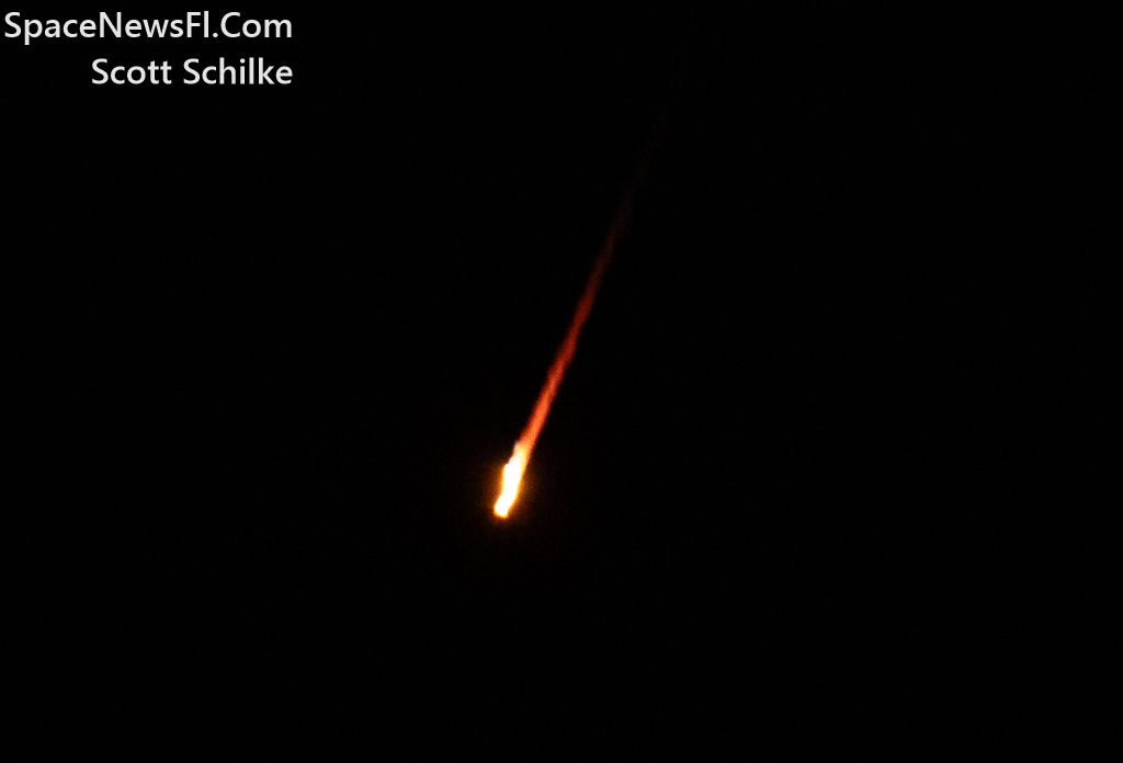 SpaceX B-1060-18 with the landing burn for LZ-1 landing