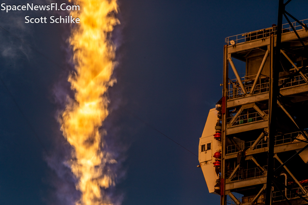 Liftoff SpaceX Falcon 9 B-1067-17 MERAH PUTIH 2 Mission