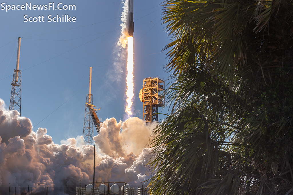 Liftoff SpaceX Falcon 9 B-1067-17 MERAH PUTIH 2 Mission