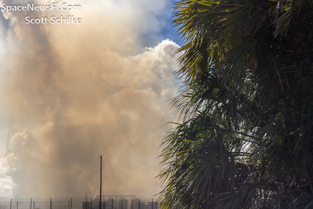 Liftoff SpaceX Falcon 9 B-1067-17 MERAH PUTIH 2 Mission
