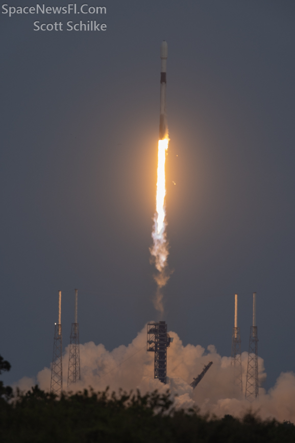 Liftoff SpaceX Starlink 6-43 5:07 PM SLC-40