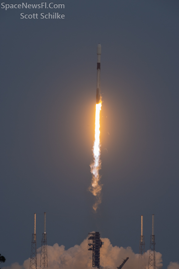 Liftoff SpaceX Starlink 6-43 5:07 PM SLC-40