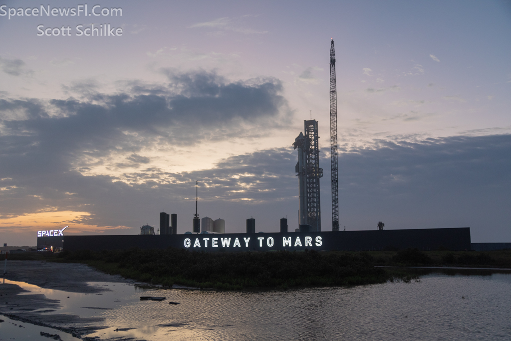 Wed. Morning SpaceX Heavy Lift Rocket Starship S28 & B10 Starbase Texas