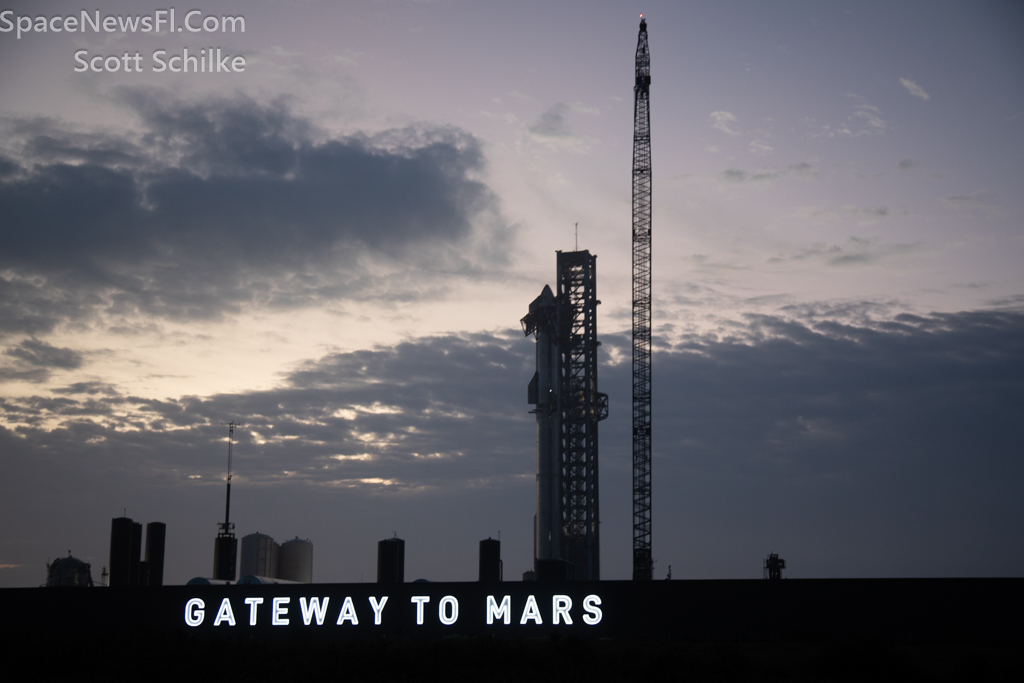 Wed. Morning SpaceX Heavy Lift Rocket Starship S28 & B10 Starbase Texas