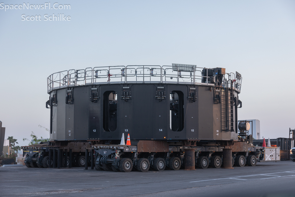 Starship transport vehicle