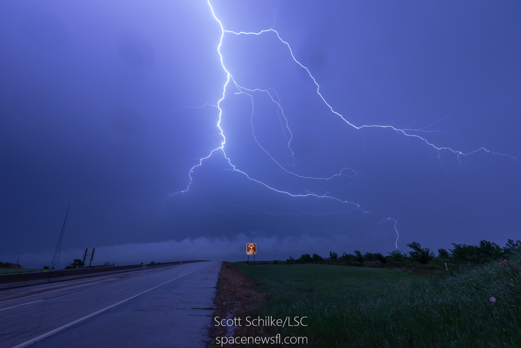 April 27th 2024 Lightning Along I-44 Burkburnett Texas PDS Tornadic Supercell