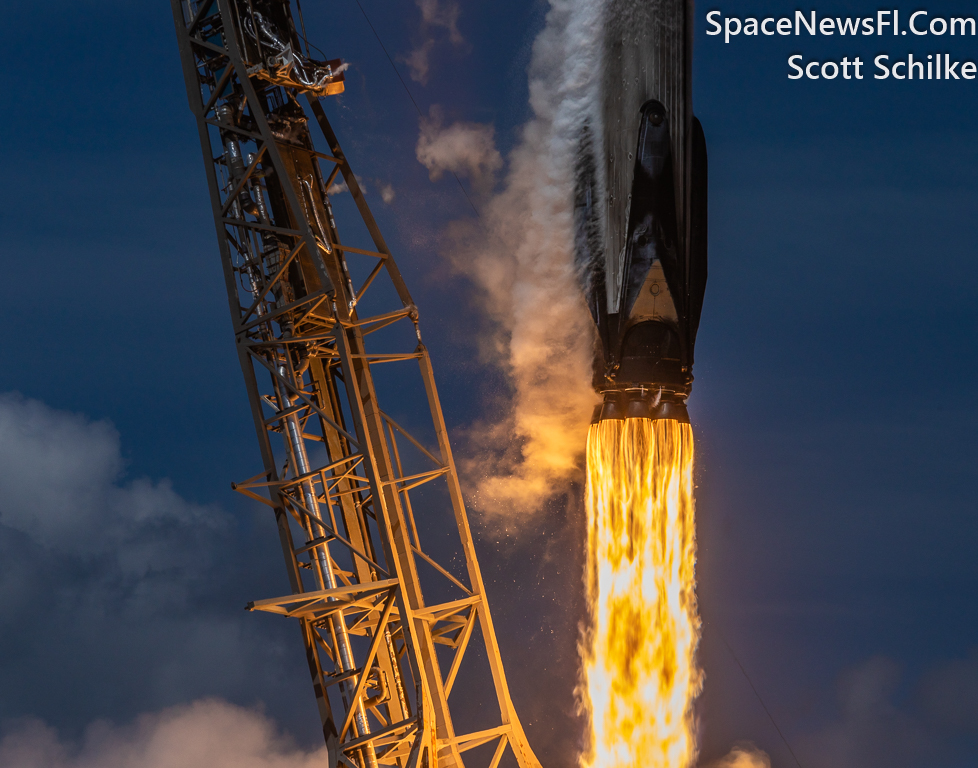 Falcon 9 Engine Shot 10 seconds after liftoff