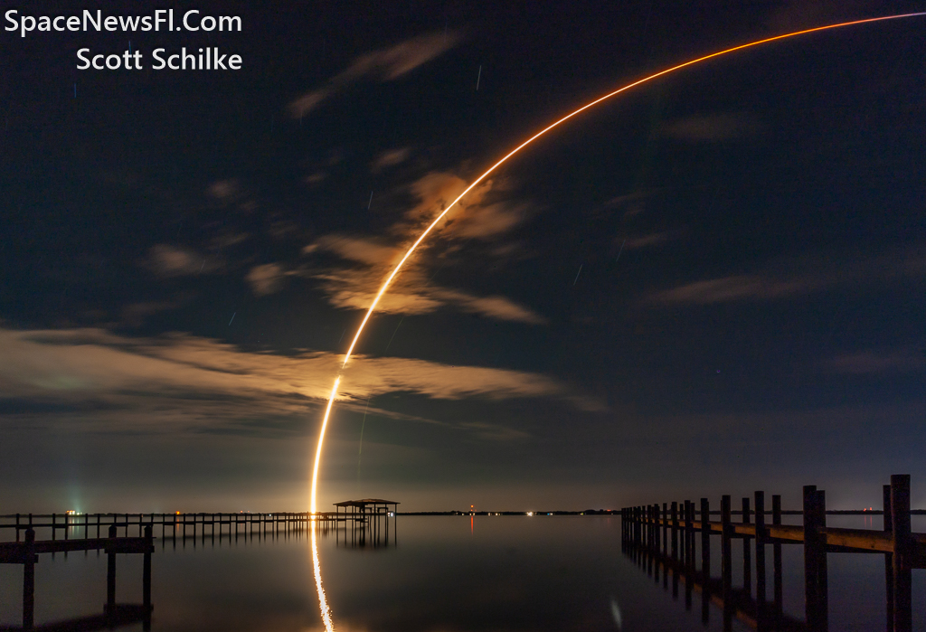 Long Exposure Liftoff Streak Shot SpaceX Starlink 6-14