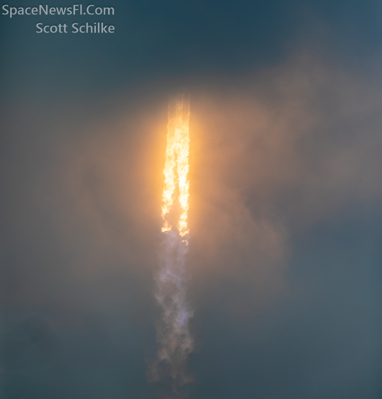 SpaceX Falcon Heavy Liftoff of NASA Psyche Mission