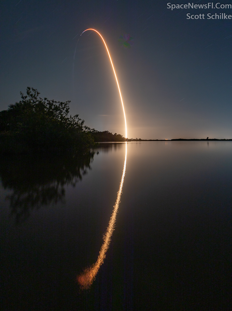SpaceX Starlink 6-26 With First 18th Flown Booster B-1058-18 11-3-2023 8:37 PM