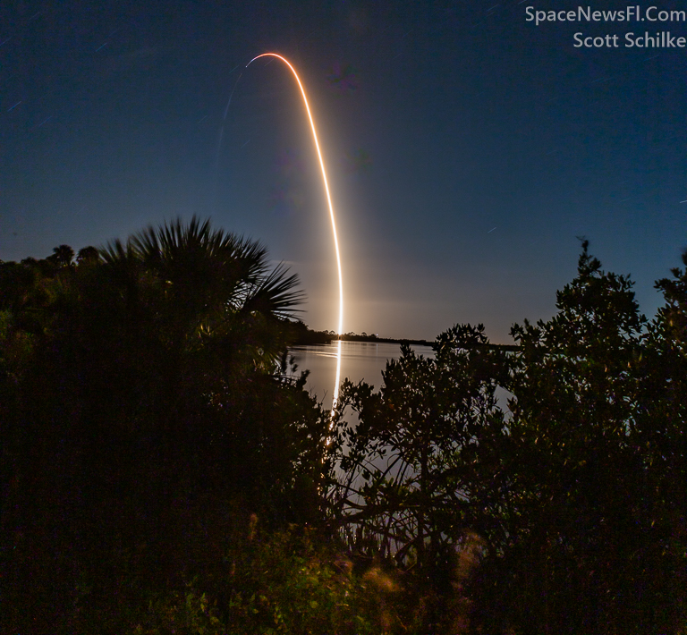 SpaceX Starlink 6-26 With First 18th Flown Booster B-1058-18 11-3-2023 8:37 PM