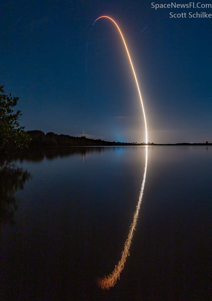 SpaceX Starlink 6-26 With First 18th Flown Booster B-1058-18 11-3-2023 8:37 PM