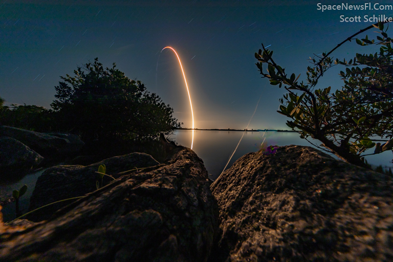 SpaceX Starlink 6-26 With First 18th Flown Booster B-1058-18 11-3-2023 8:37 PM