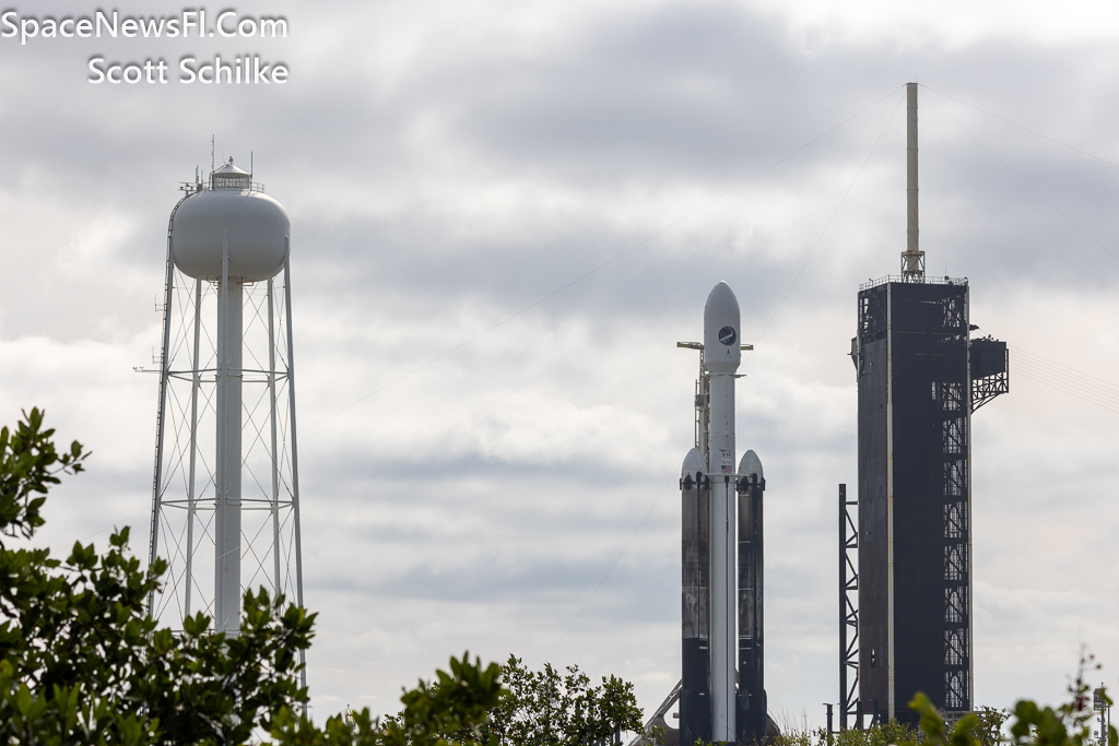 SpaceX 9th Falcon Heavy USSF-52 Poised For Liftoff